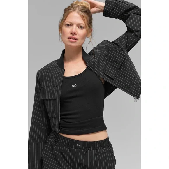 Alo Yoga Cropped Pinstripe Main Character Full Zip Jacket Black/Titanium XS